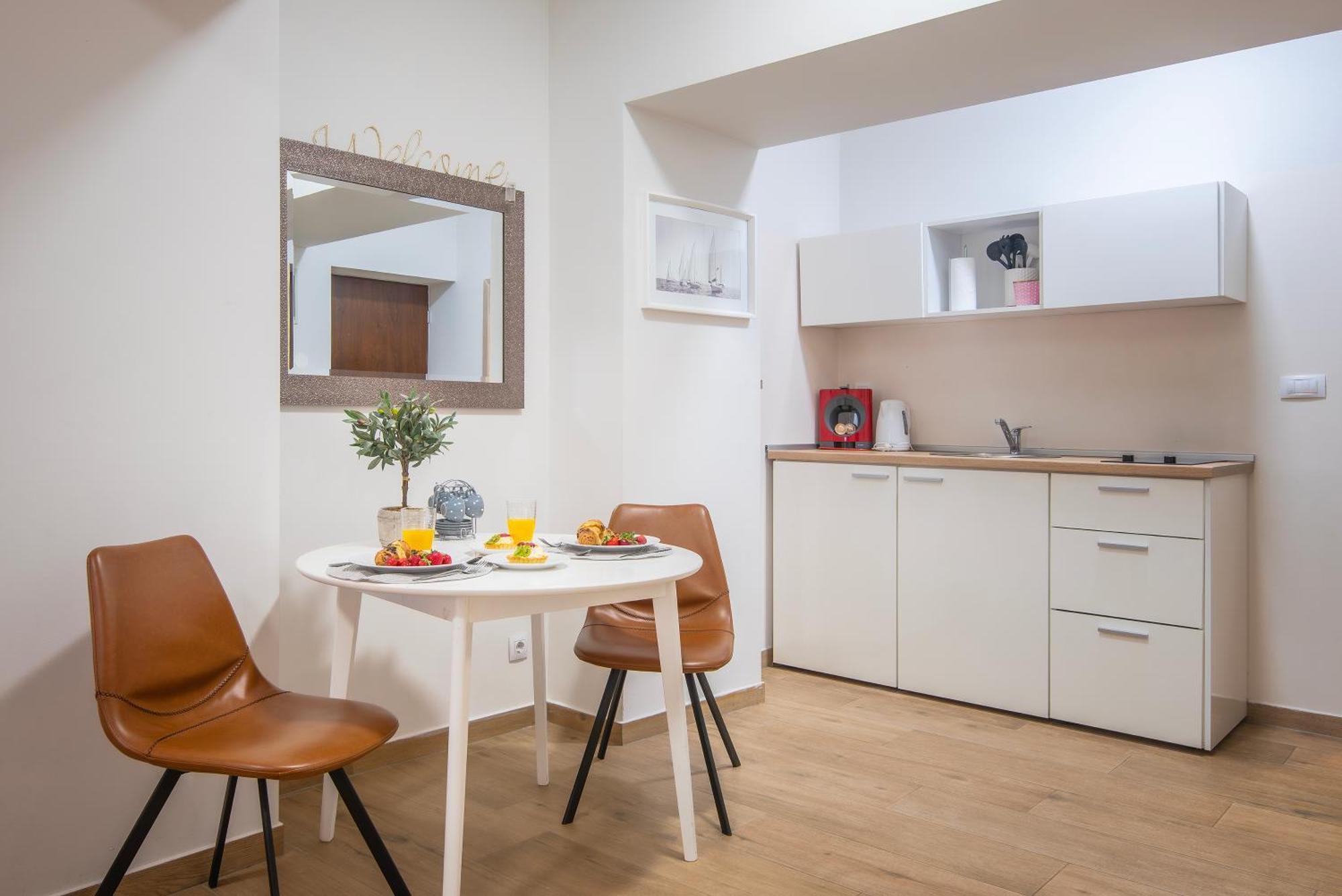 D&A City Center Apartments With Free Parking Pula Ngoại thất bức ảnh