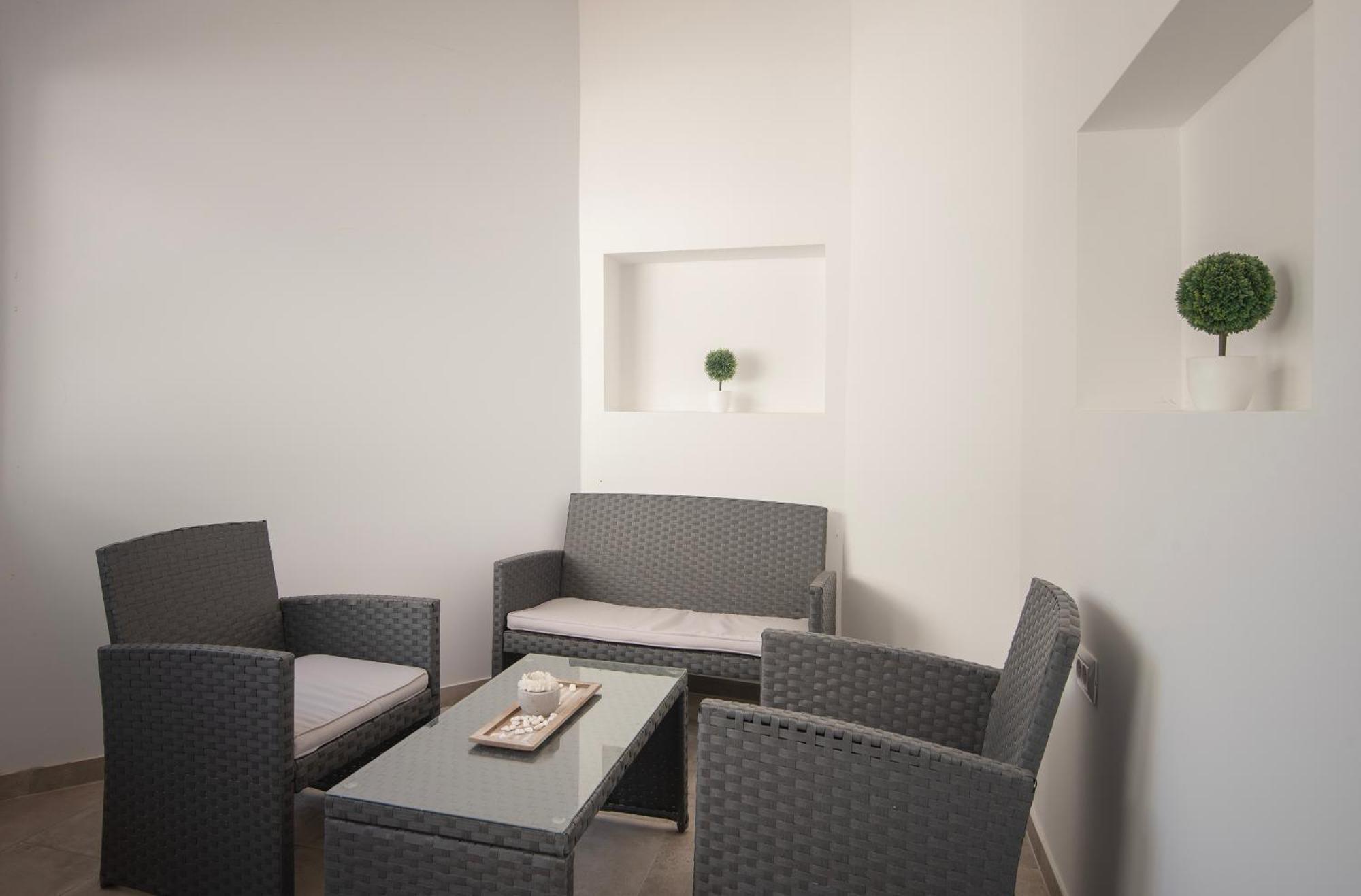 D&A City Center Apartments With Free Parking Pula Ngoại thất bức ảnh