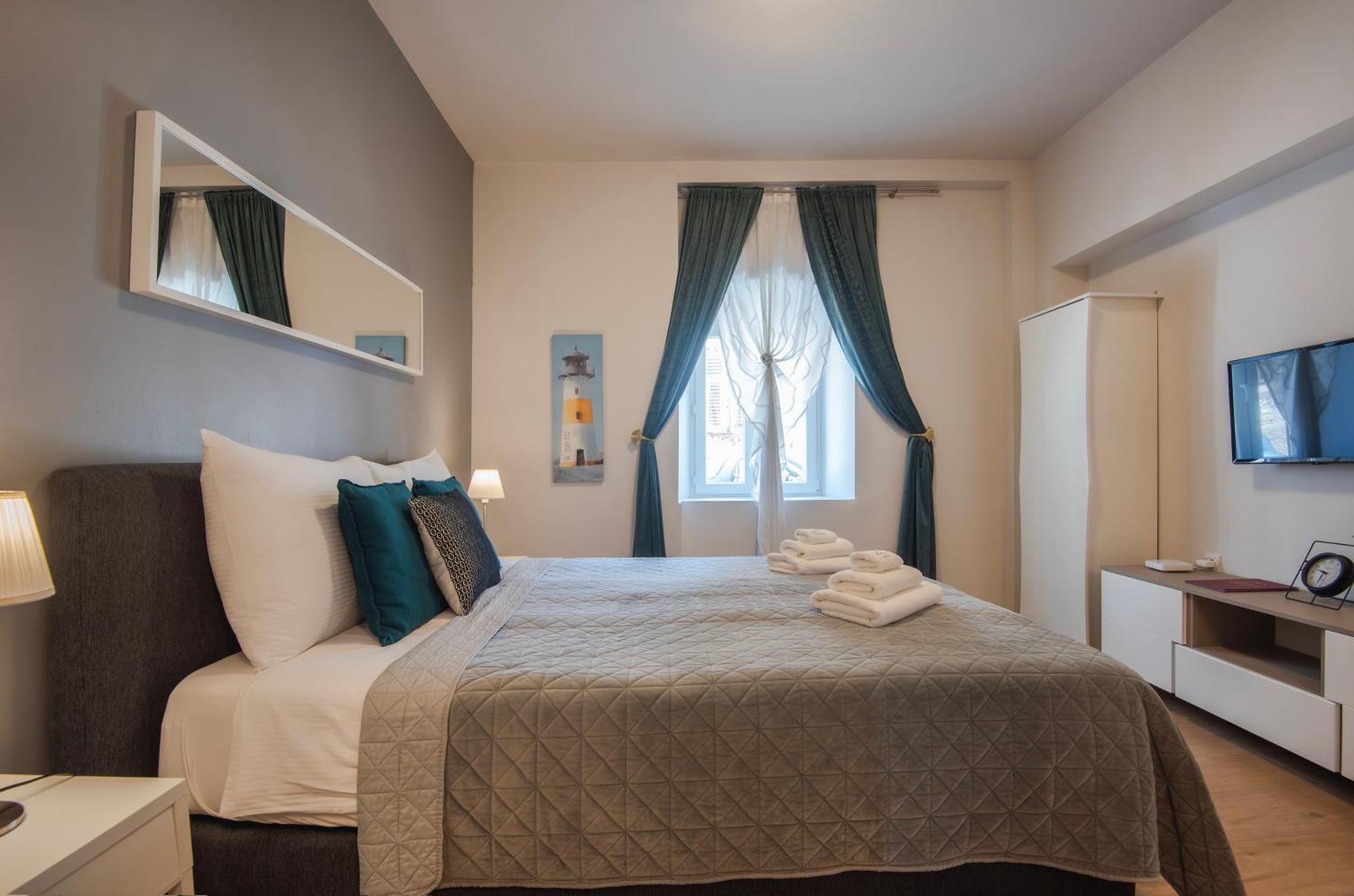 D&A City Center Apartments With Free Parking Pula Ngoại thất bức ảnh