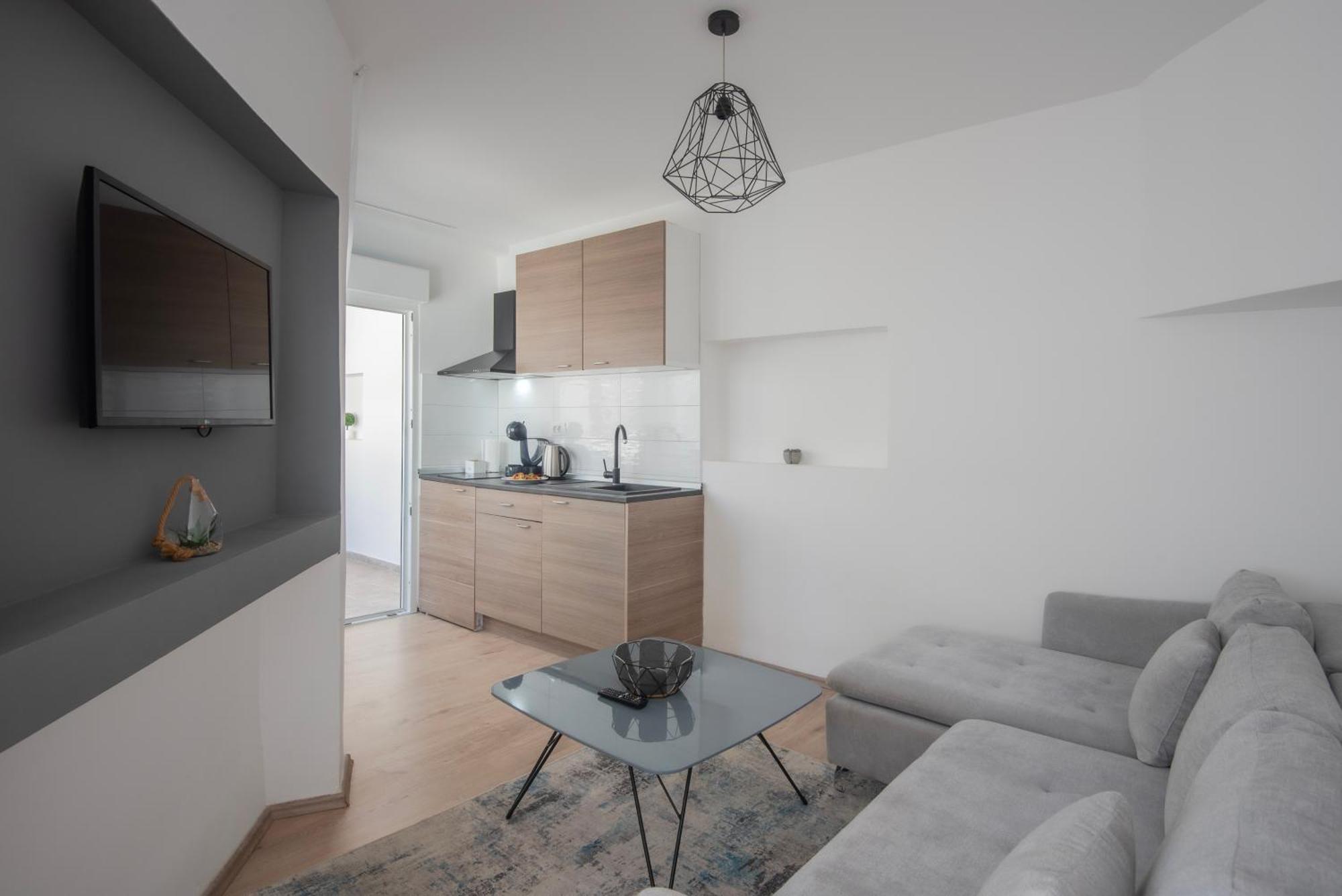 D&A City Center Apartments With Free Parking Pula Ngoại thất bức ảnh