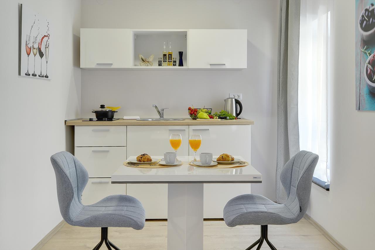 D&A City Center Apartments With Free Parking Pula Ngoại thất bức ảnh