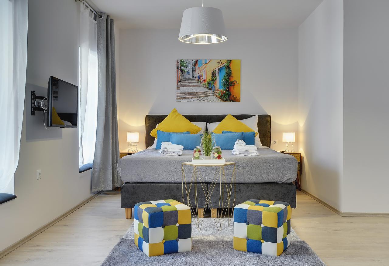 D&A City Center Apartments With Free Parking Pula Ngoại thất bức ảnh