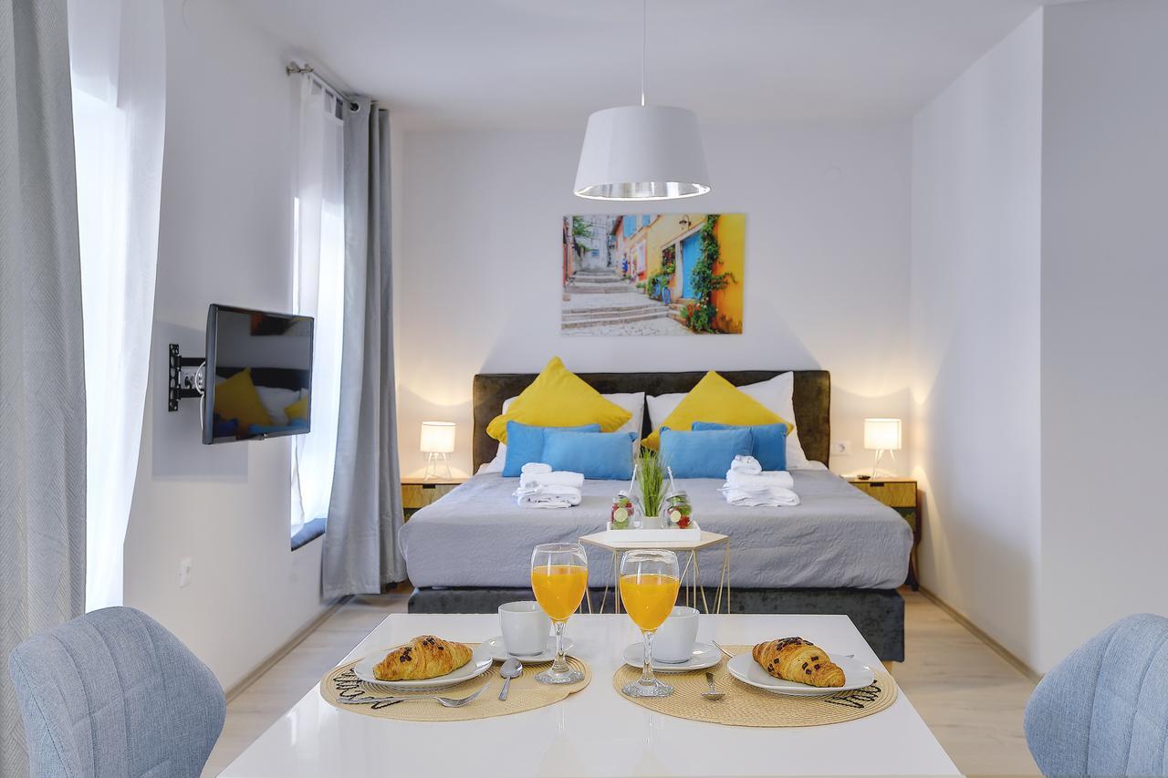D&A City Center Apartments With Free Parking Pula Ngoại thất bức ảnh