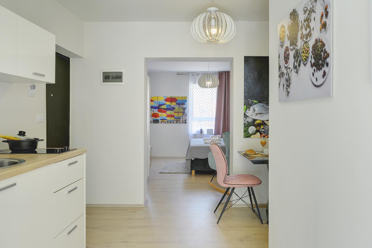 D&A City Center Apartments With Free Parking Pula Ngoại thất bức ảnh