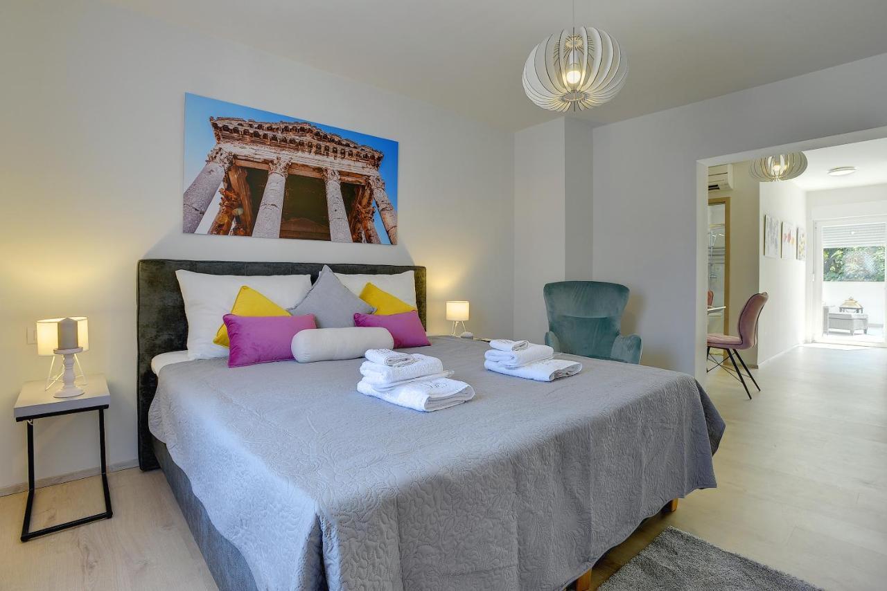 D&A City Center Apartments With Free Parking Pula Ngoại thất bức ảnh