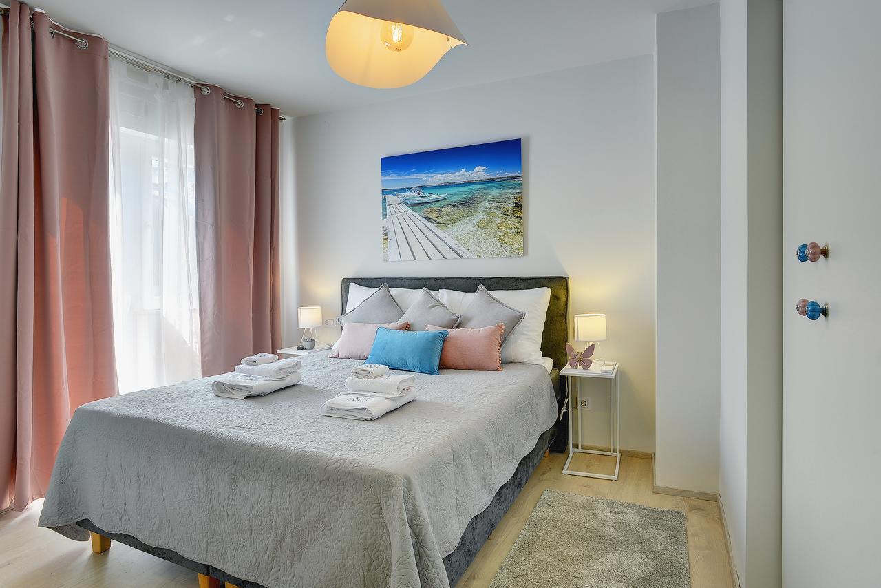 D&A City Center Apartments With Free Parking Pula Ngoại thất bức ảnh
